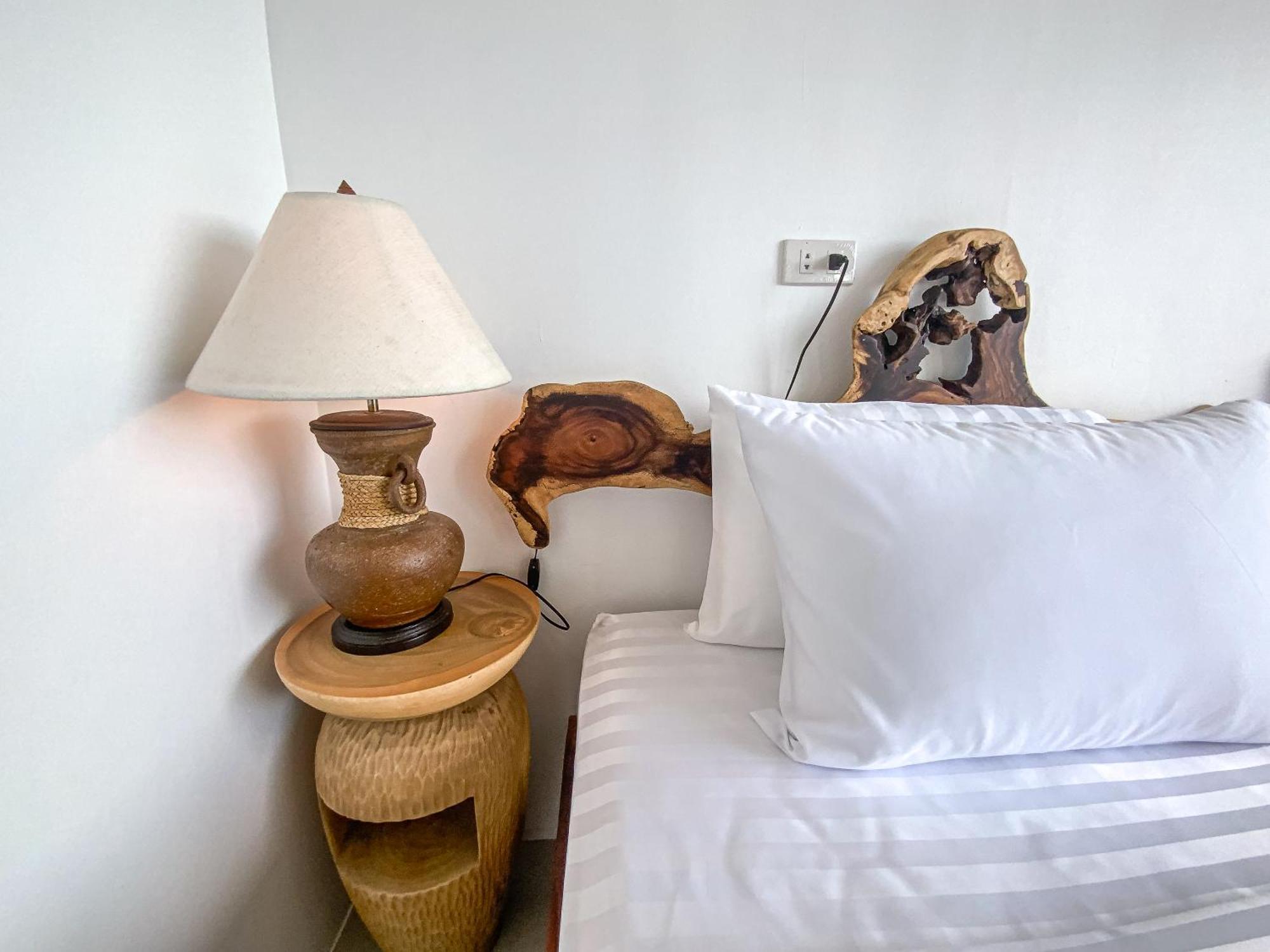 Samet Nangshe Goodview Hotel Takua Thung Bagian luar foto